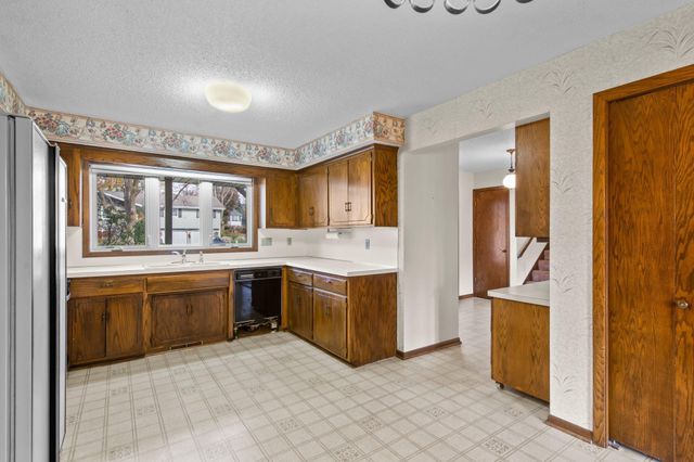 3101 125th Street E, Burnsville, MN 55337