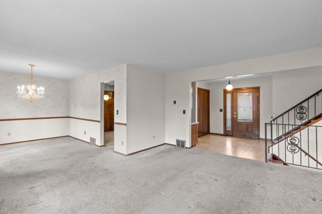 3101 125th Street E, Burnsville, MN 55337