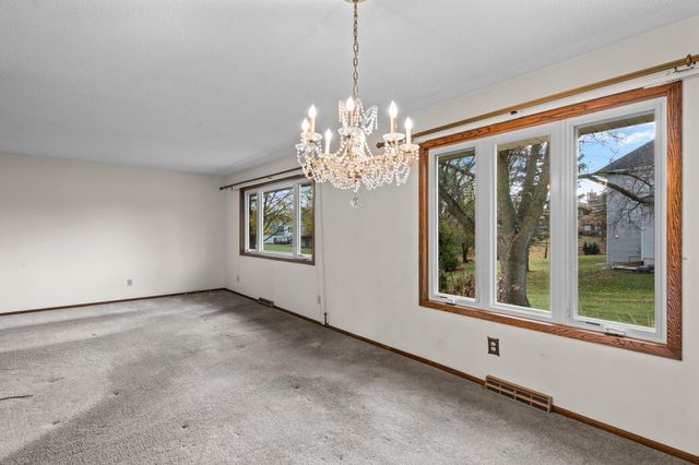 3101 125th Street E, Burnsville, MN 55337