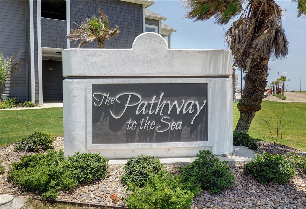14802 Whitecap Blvd 107, Corpus Christi, TX 78418 — photo 2