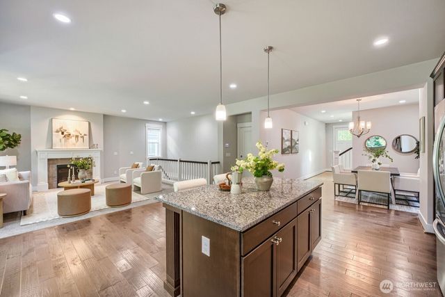 24356 NE 15th Way, Sammamish, WA 98074