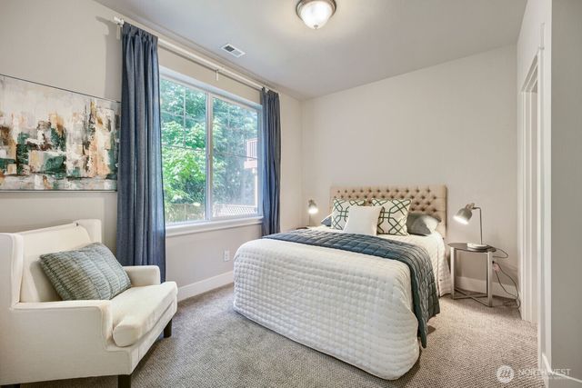 24356 NE 15th Way, Sammamish, WA 98074