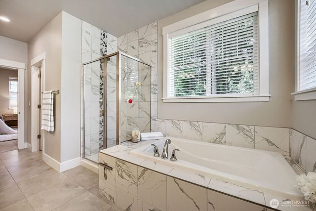 24356 NE 15th Way, Sammamish, WA 98074