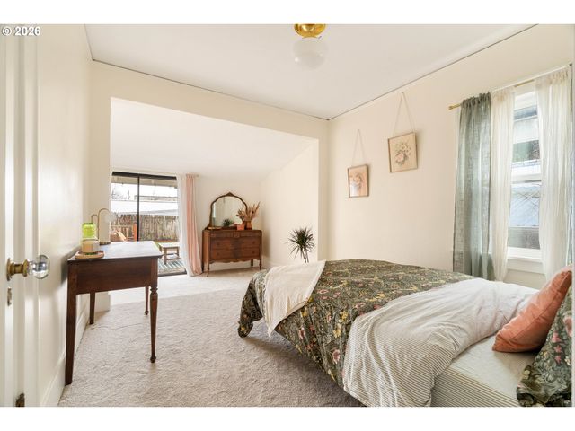 514 Ne 71ST Ave, Portland, OR 97213