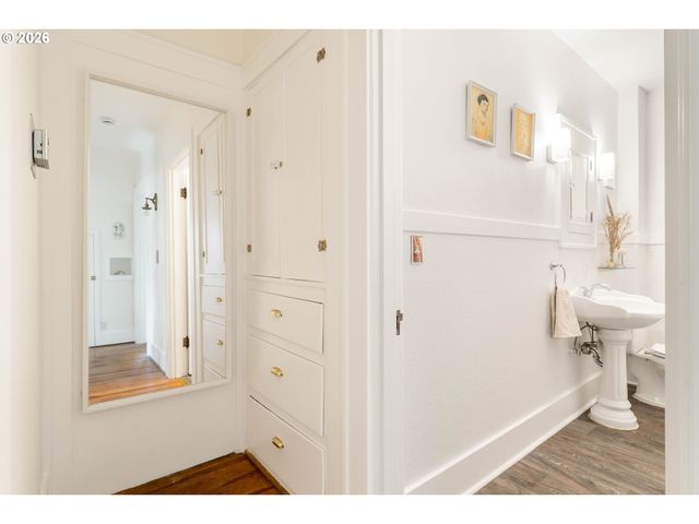 514 Ne 71ST Ave, Portland, OR 97213