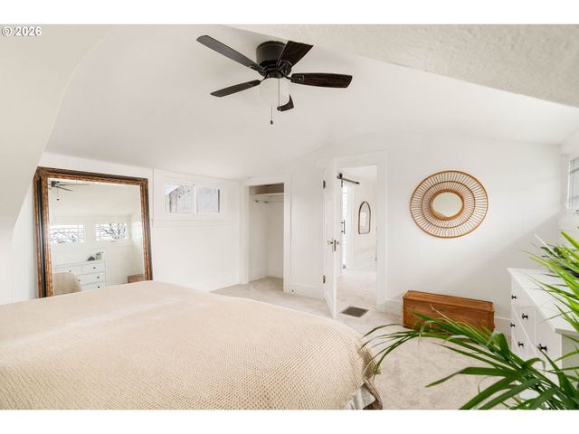 514 Ne 71ST Ave, Portland, OR 97213