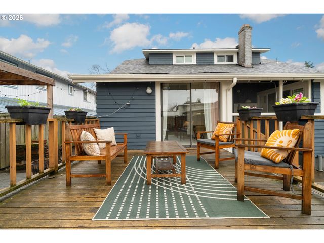 514 Ne 71ST Ave, Portland, OR 97213