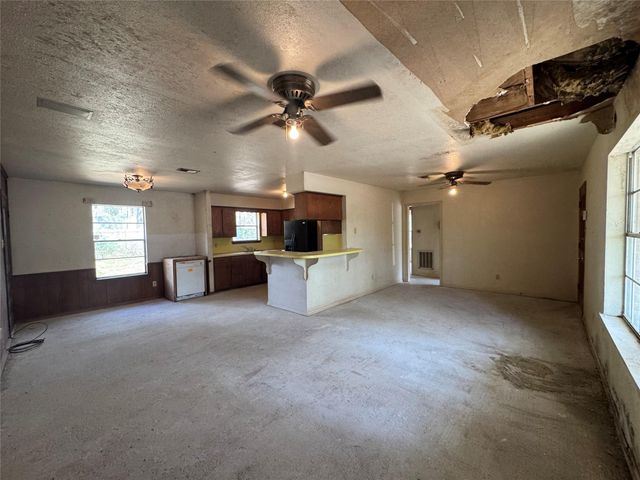 317 Bob Wills Road, Livingston, TX 77351