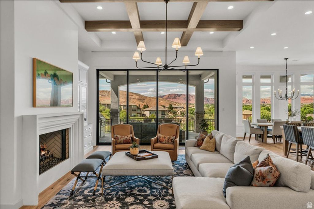 Image 11 of property listing at 2608 W CANYON RIDGE RD, St. George, UT 84770