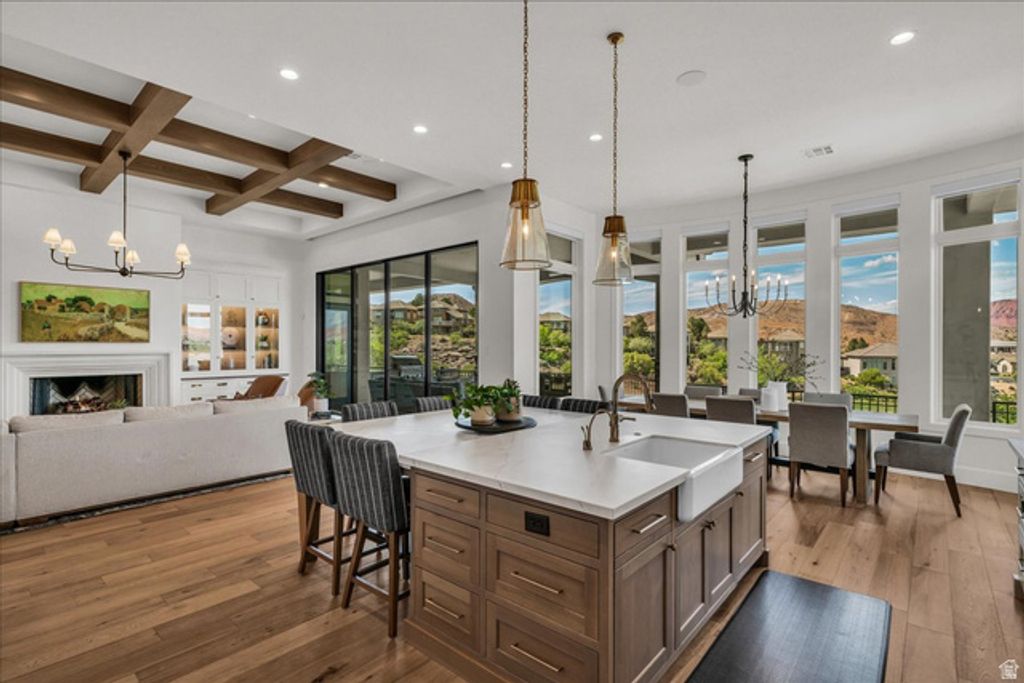 Image 16 of property listing at 2608 W CANYON RIDGE RD, St. George, UT 84770