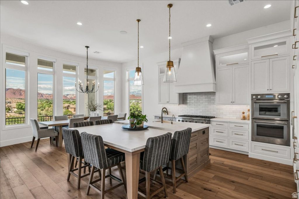 Image 17 of property listing at 2608 W CANYON RIDGE RD, St. George, UT 84770