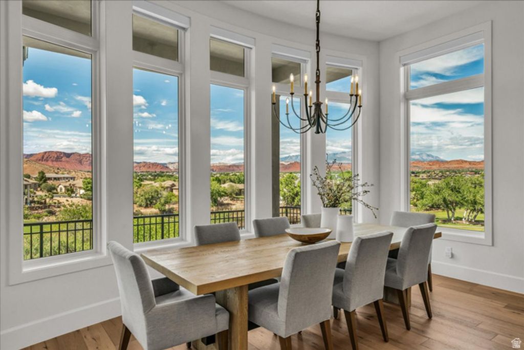 Image 18 of property listing at 2608 W CANYON RIDGE RD, St. George, UT 84770