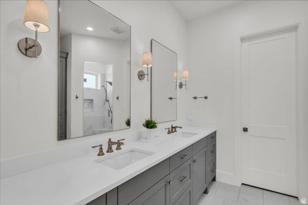Image 28 of property listing at 2608 W CANYON RIDGE RD, St. George, UT 84770