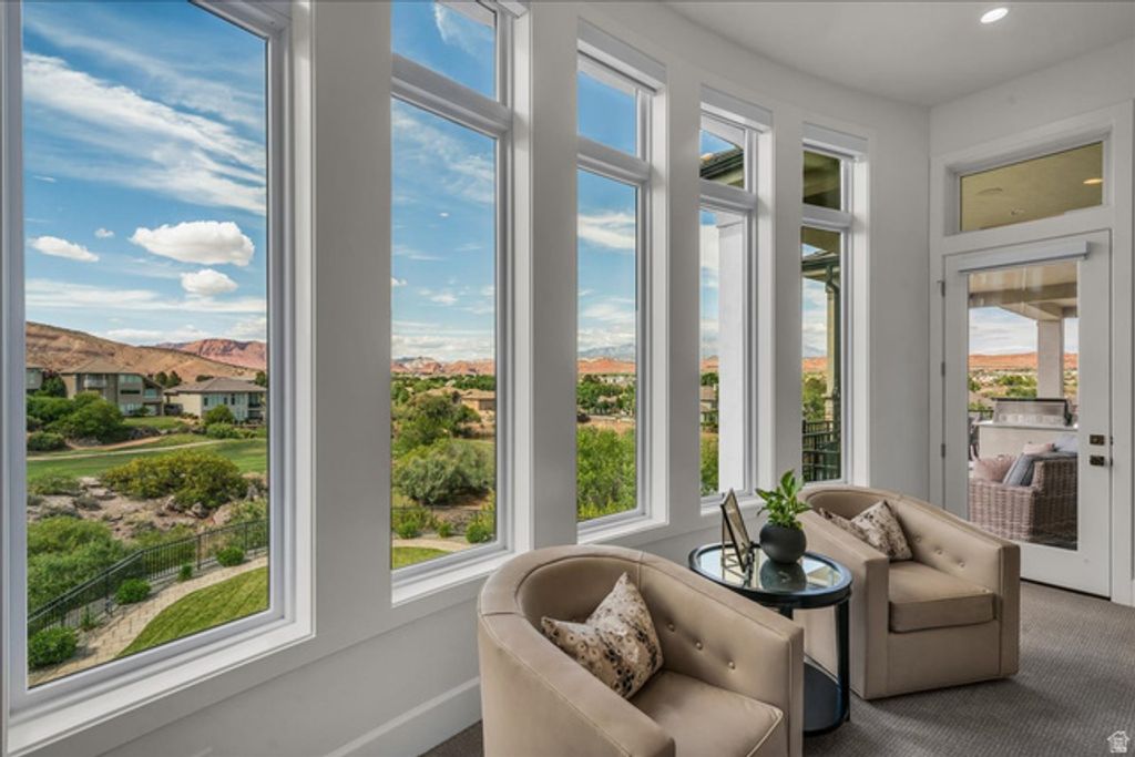 Image 33 of property listing at 2608 W CANYON RIDGE RD, St. George, UT 84770