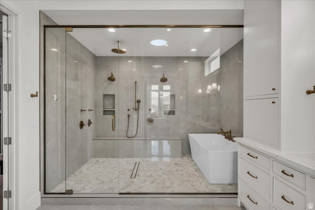 Image 36 of property listing at 2608 W CANYON RIDGE RD, St. George, UT 84770