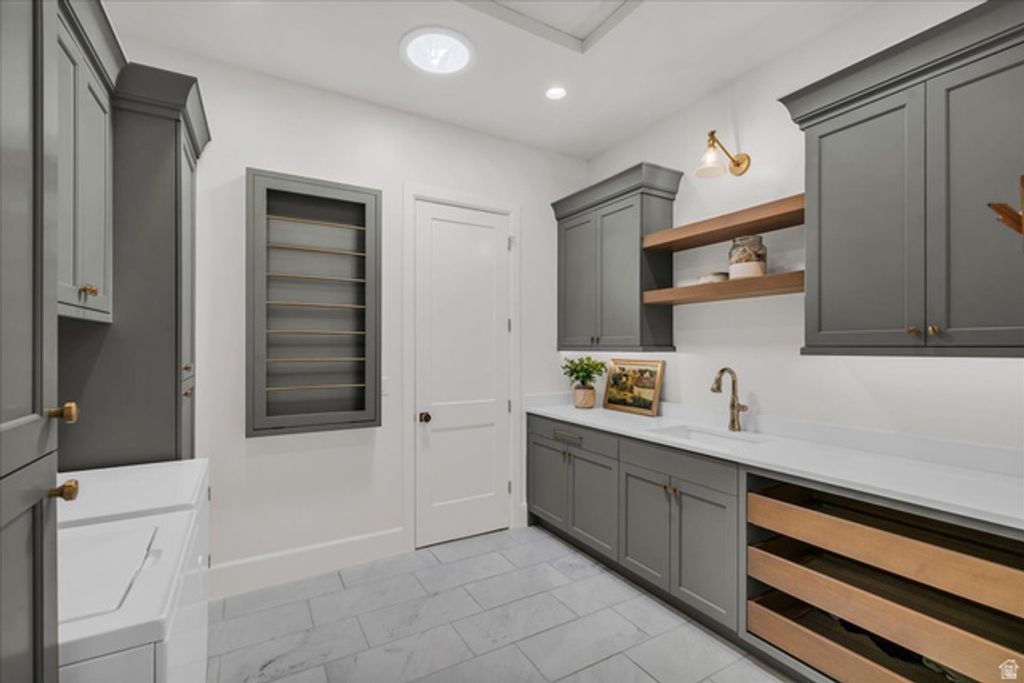 Image 41 of property listing at 2608 W CANYON RIDGE RD, St. George, UT 84770