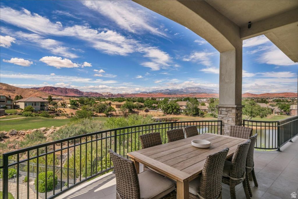 Image 45 of property listing at 2608 W CANYON RIDGE RD, St. George, UT 84770