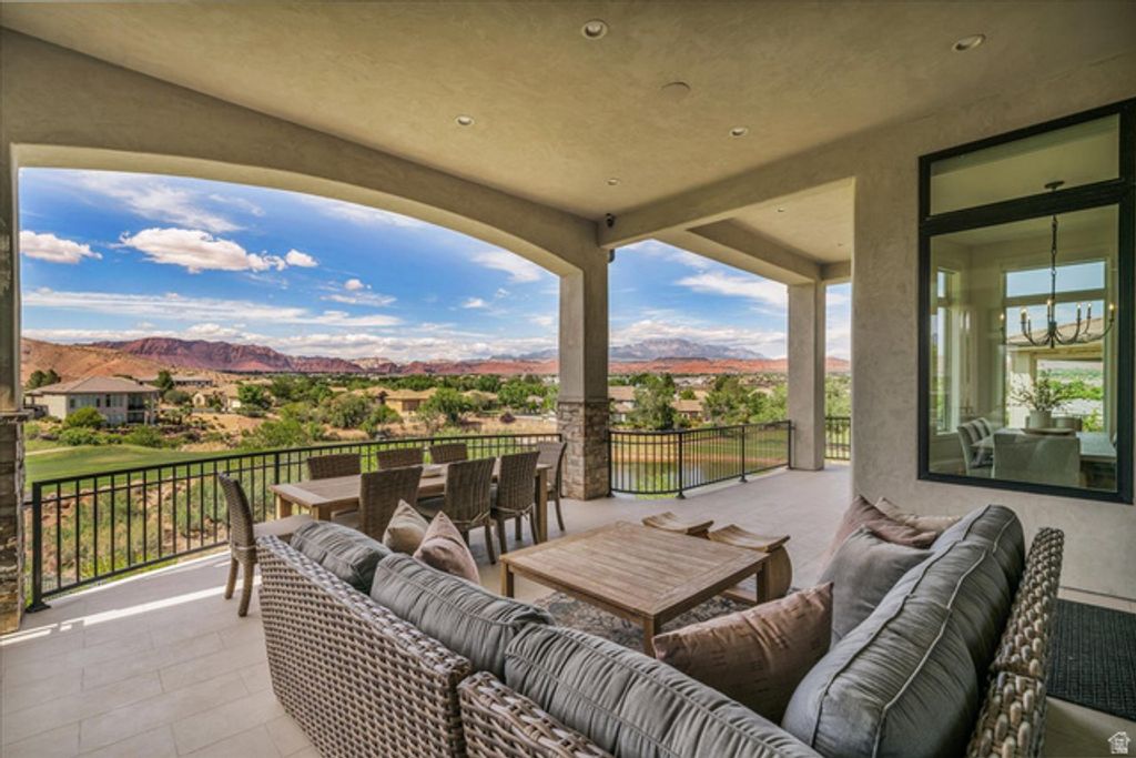 Image 47 of property listing at 2608 W CANYON RIDGE RD, St. George, UT 84770