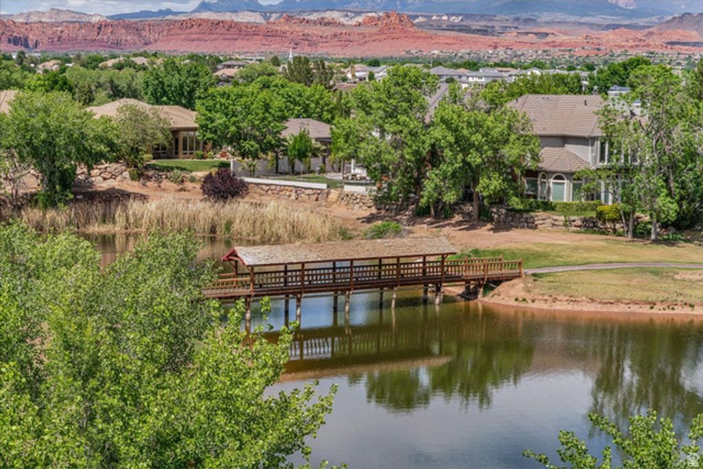 Image 54 of property listing at 2608 W CANYON RIDGE RD, St. George, UT 84770
