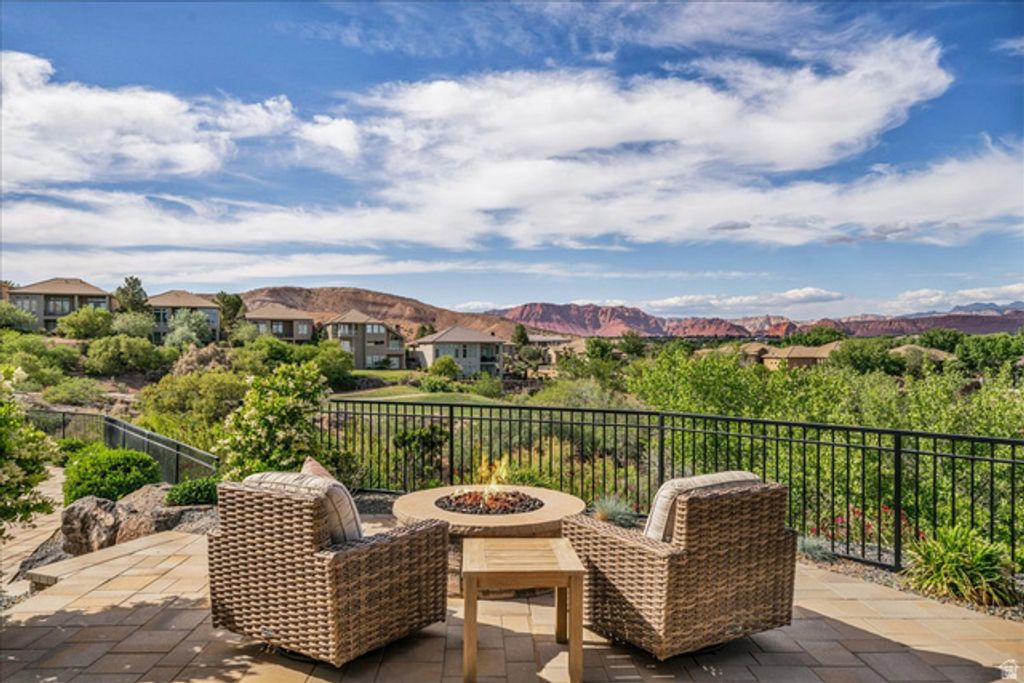 Image 78 of property listing at 2608 W CANYON RIDGE RD, St. George, UT 84770