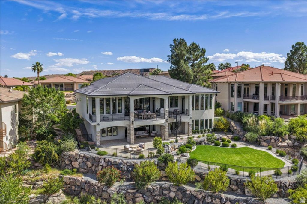 Image 79 of property listing at 2608 W CANYON RIDGE RD, St. George, UT 84770
