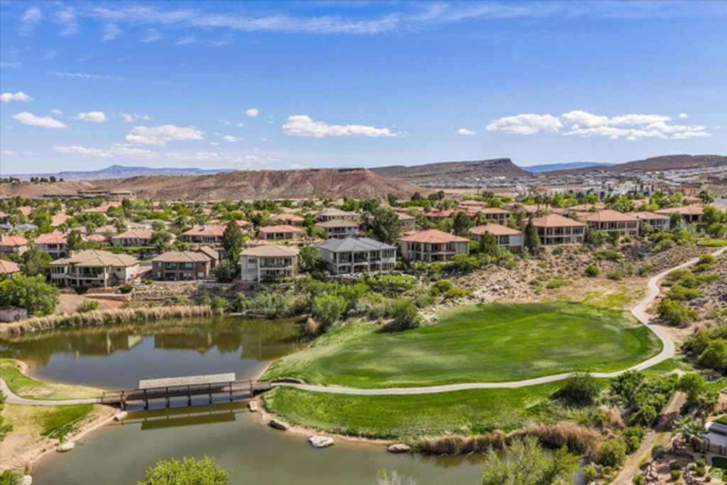 Image 84 of property listing at 2608 W CANYON RIDGE RD, St. George, UT 84770