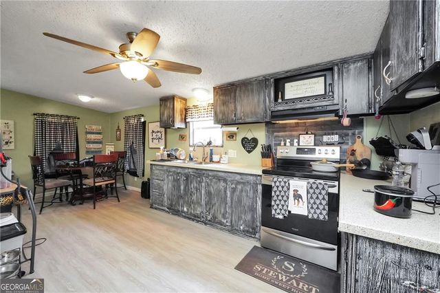 926 Silver Dollar Road, Milner, GA 30257