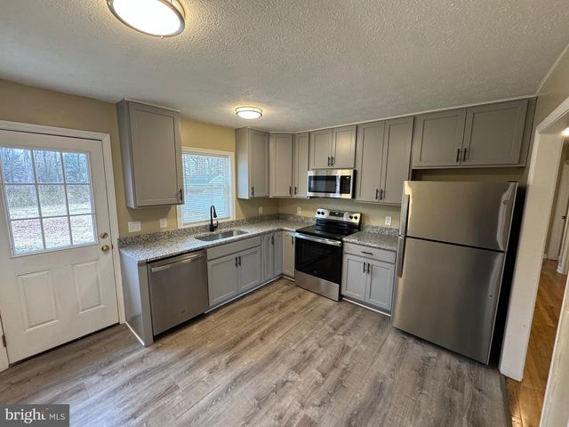 127 LONGSTREET AVE, Winchester, VA 22603