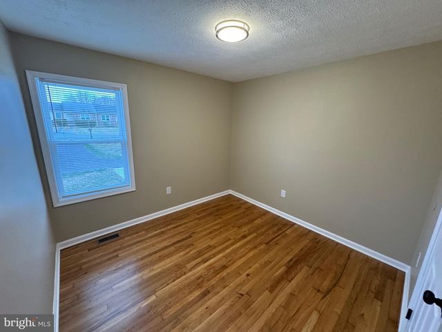 127 LONGSTREET AVE, Winchester, VA 22603