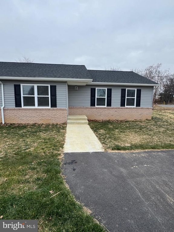 127 LONGSTREET AVE, Winchester, VA 22603