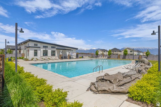 7219 N GREEN PASTURE LN, Eagle Mountain, UT 84005