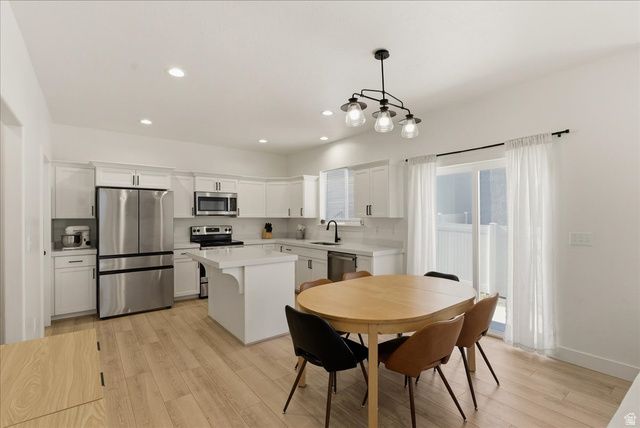7219 N GREEN PASTURE LN, Eagle Mountain, UT 84005