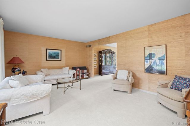 2503 Wickfield Road, West Bloomfield Charter Township, MI 48323