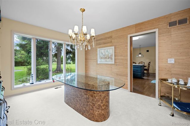 2503 Wickfield Road, West Bloomfield Charter Township, MI 48323