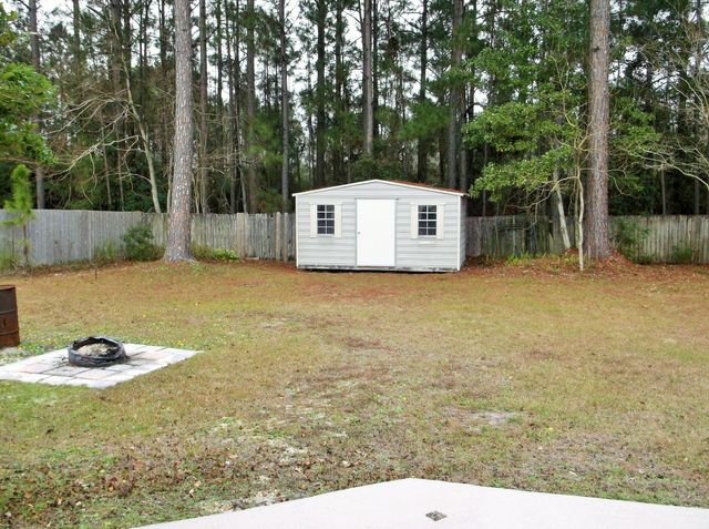 2256 Whispering Pines Boulevard, Navarre, FL 32566