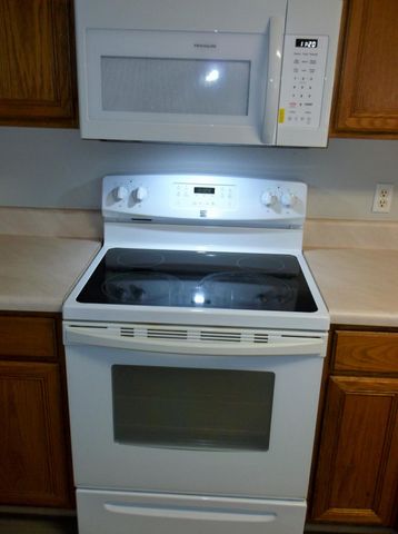 2256 Whispering Pines Boulevard, Navarre, FL 32566