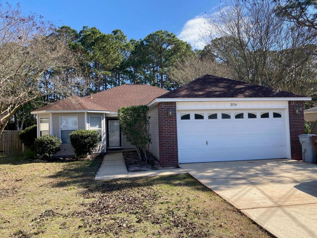 2256 Whispering Pines Boulevard, Navarre, FL 32566