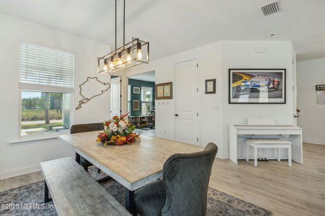 213 DAYDREAM Avenue, Yulee, FL 32097