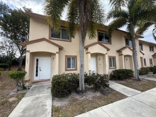 1801 Lakeview Drive W 1801, Royal Palm Beach, FL 33411