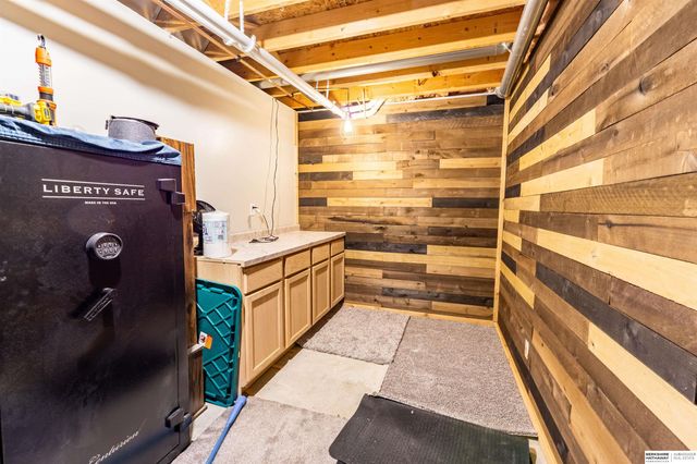 15411 Tucker Street, Bennington, NE 68007