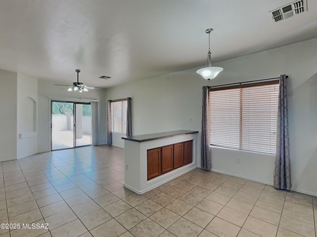 489 E Camino Rancho Seguro, Sahuarita, AZ 85629