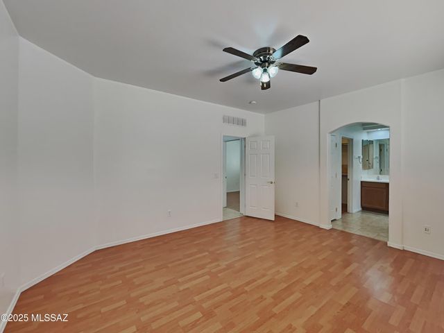 489 E Camino Rancho Seguro, Sahuarita, AZ 85629