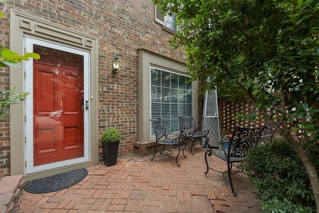 6421 Hunting Hill Lane 21, Oklahoma City, OK 73116