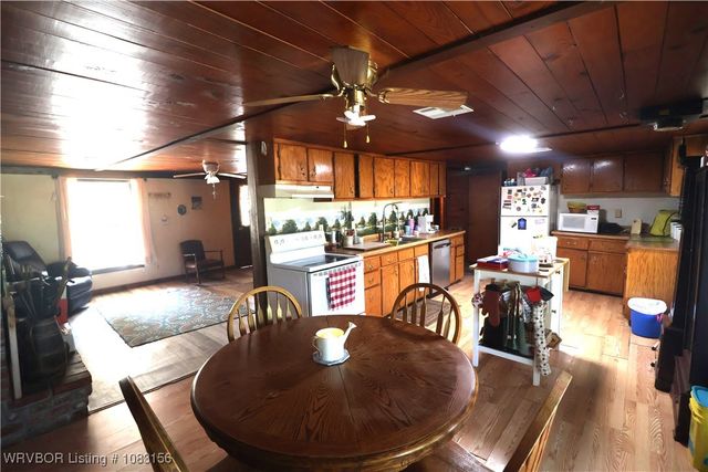 2601 N Witte, Poteau, OK 74953