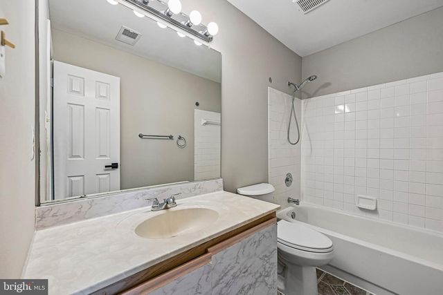 7845 FOXFARM LN, Glen Burnie, MD 21061