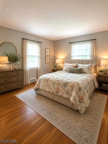 13 Den Herder Dr, Franklin Twp., NJ 08873