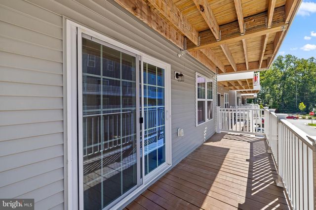 10535 JOHN GLENN ST, Lanham, MD 20706