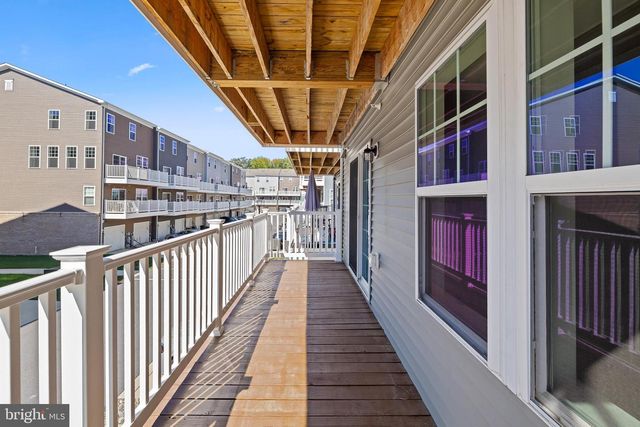 10535 JOHN GLENN ST, Lanham, MD 20706