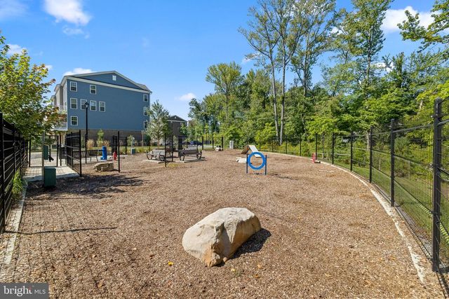 10535 JOHN GLENN ST, Lanham, MD 20706