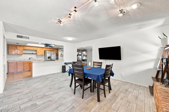 604 E DUNBAR Drive, Tempe, AZ 85282